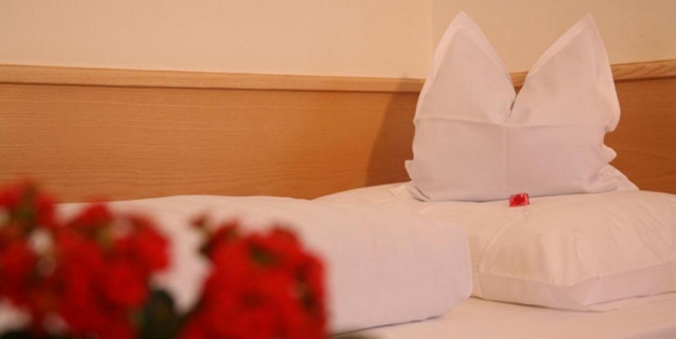 קורברה אין בדיה Hotel La Plaza מראה חיצוני תמונה